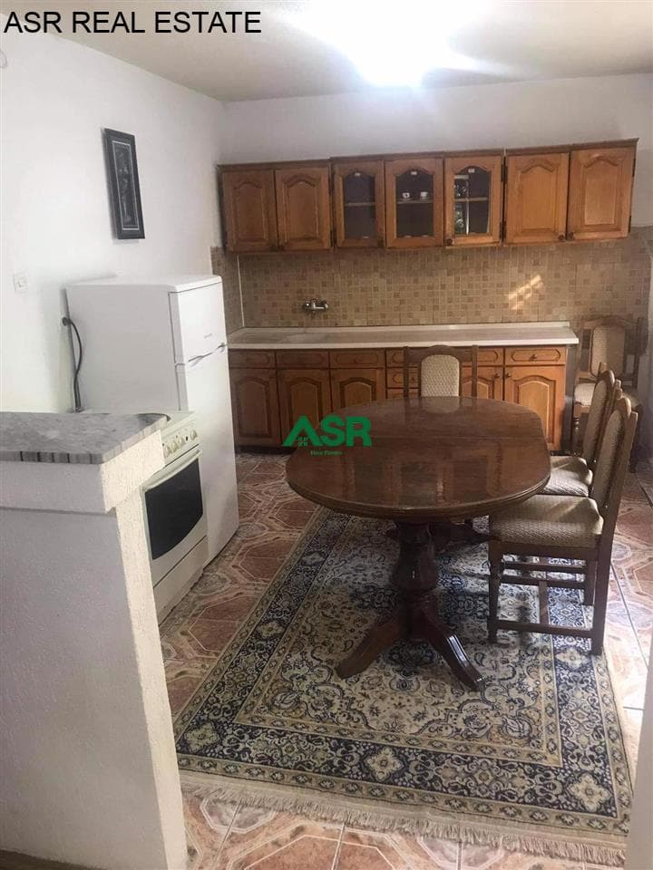 Lëshohet banesa me qira në lagjën Emshir 3
