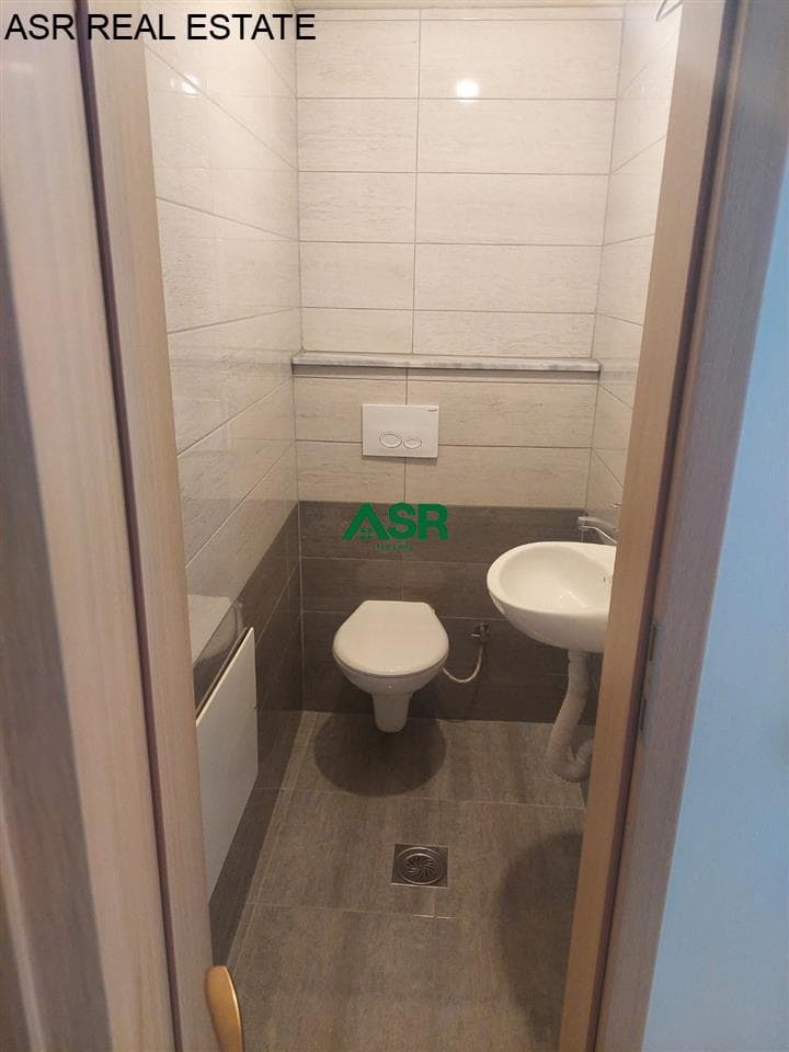 Ofrohet banesa/zyre me qira në lagjen Tophane 4