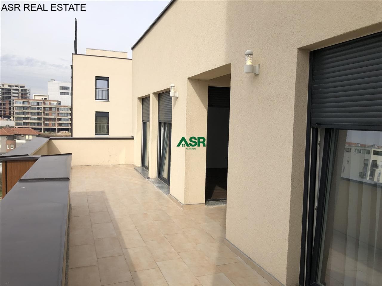 Banesë Penthouse 90 m2 me qira në Arberi 3