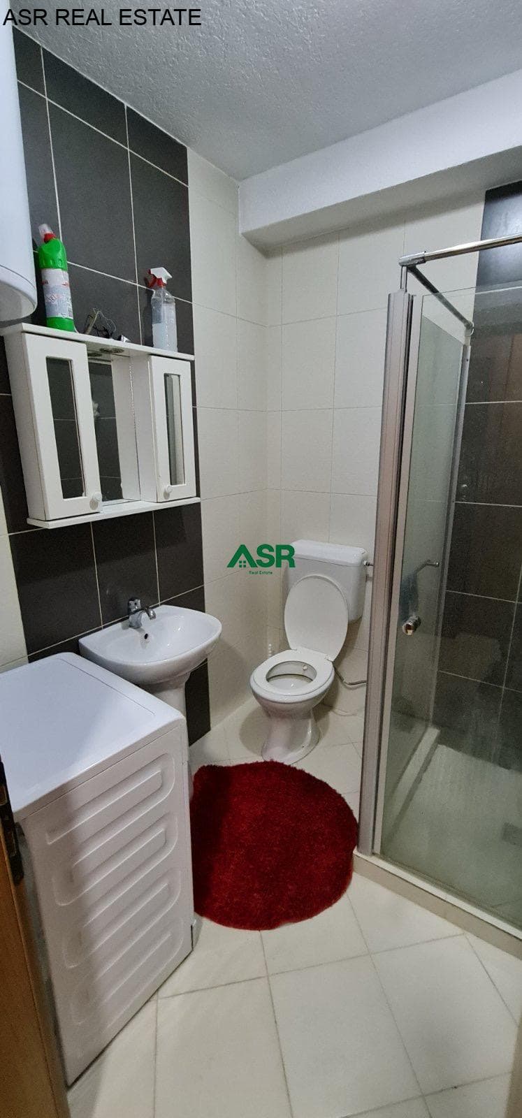 Lëshohet banesa me qira në lagjën Mati 1 2