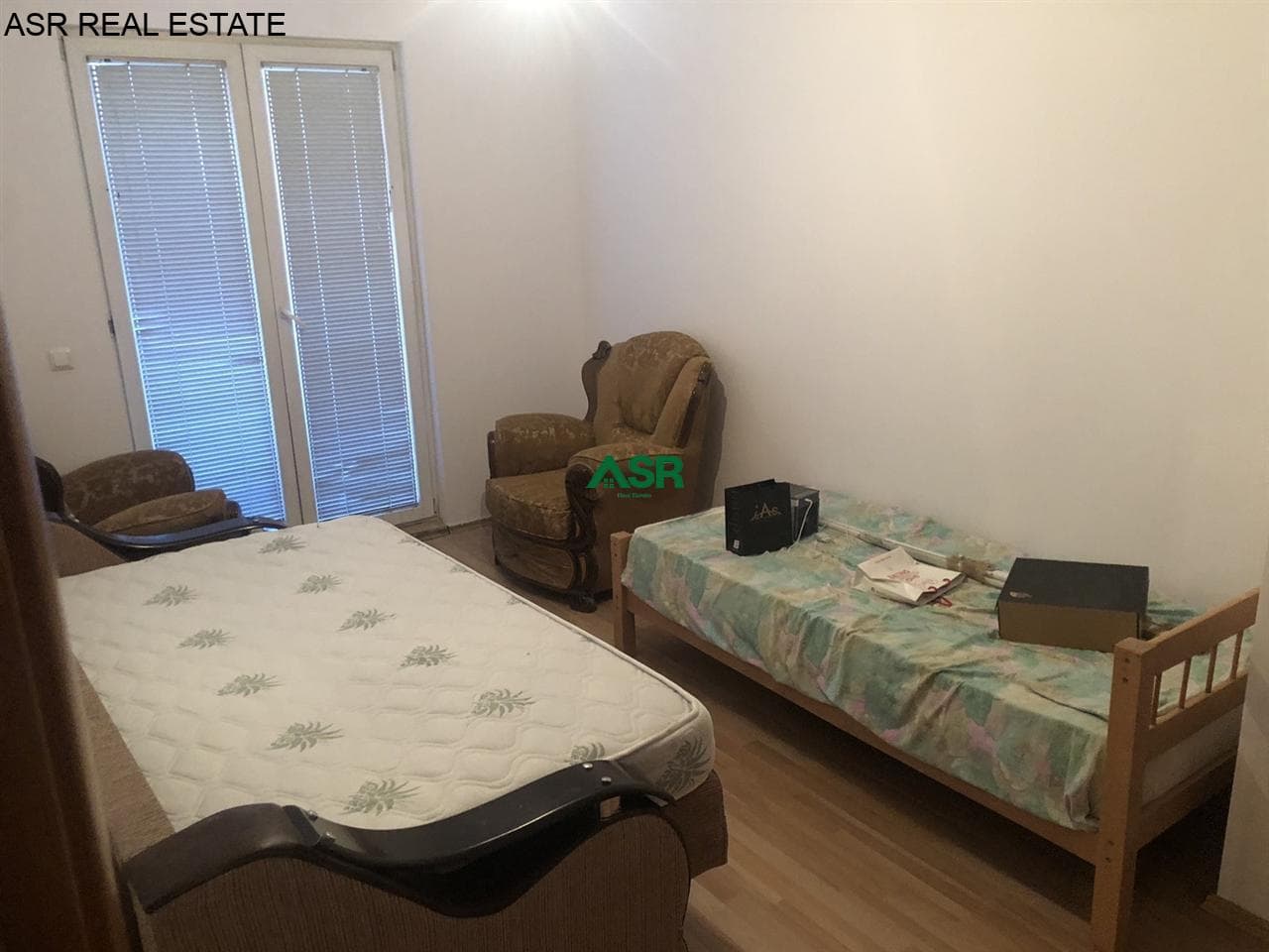 Banesë 90m2 me qira në lagjen e spitalit 3