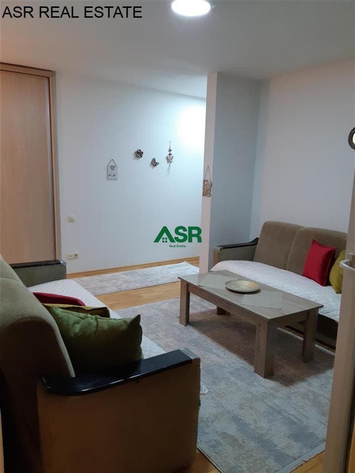 Lëshohet banesa me qera në lagjën Emshir (Kalabria) 3