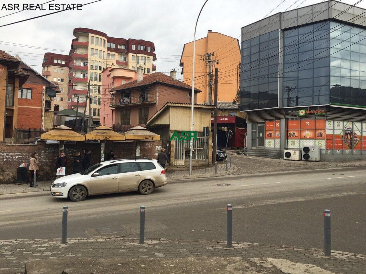 Lëshohet banesa me qera në lagjën Rruges per Germi, 2