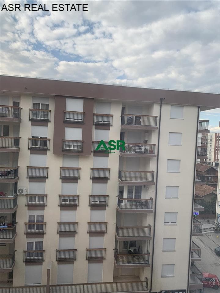 Lëshohet banesa me qera në Fushë Kosovë