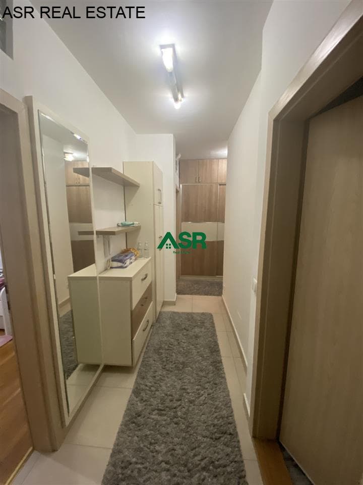 Banesë 83m2 me qira në rr.Muharrem Fejza, tek shkolla fillore Pavaresia