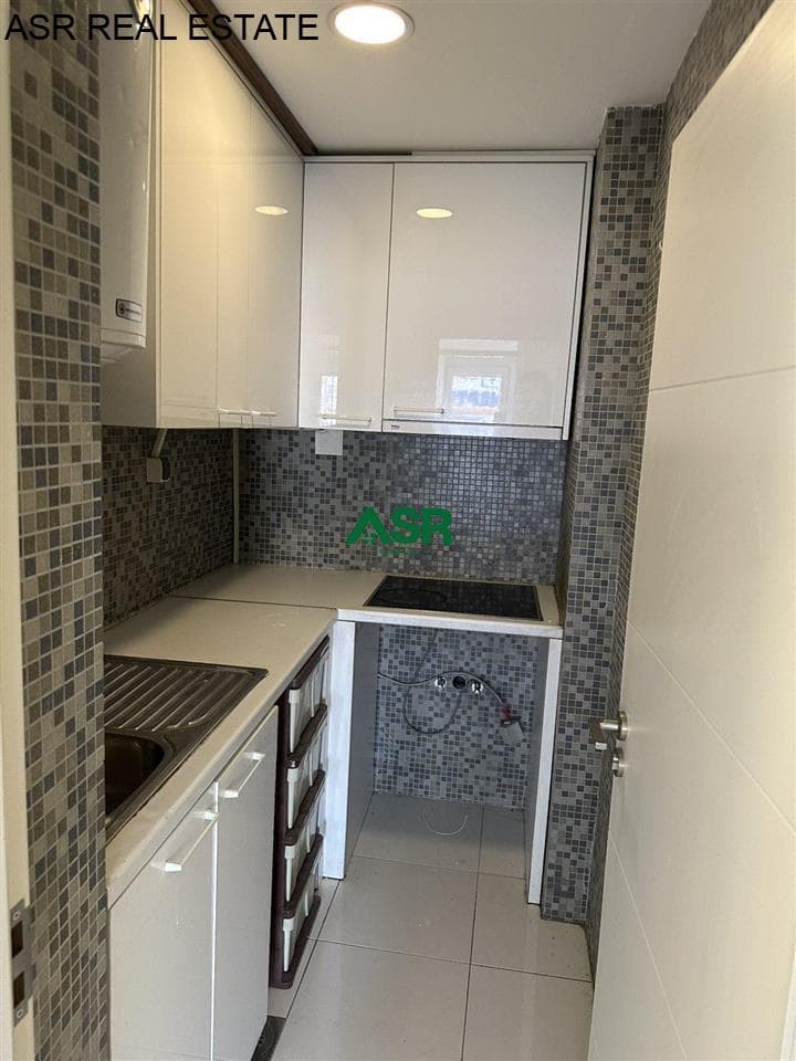 Banesë/zyre 100m2 me qira në rr.B Te Maxi 24 4