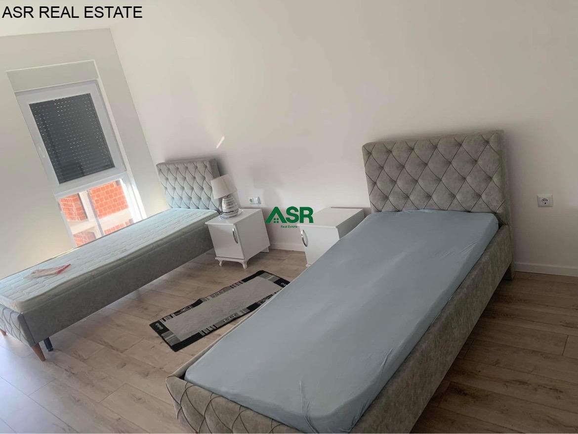 Banesë 93m2 me qira në rrugën C 3