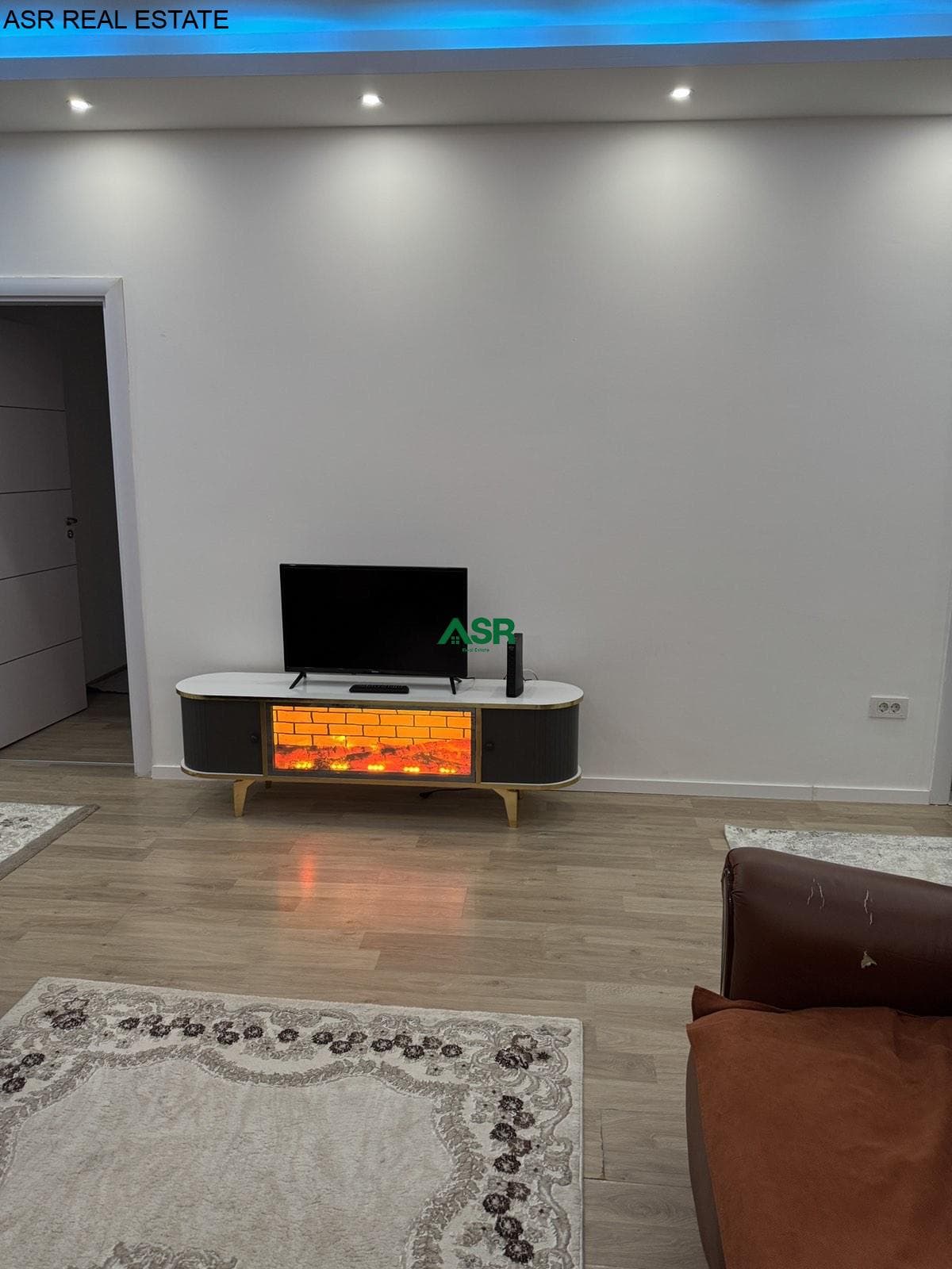 Banesë 87m2 me qira në rr.B 3