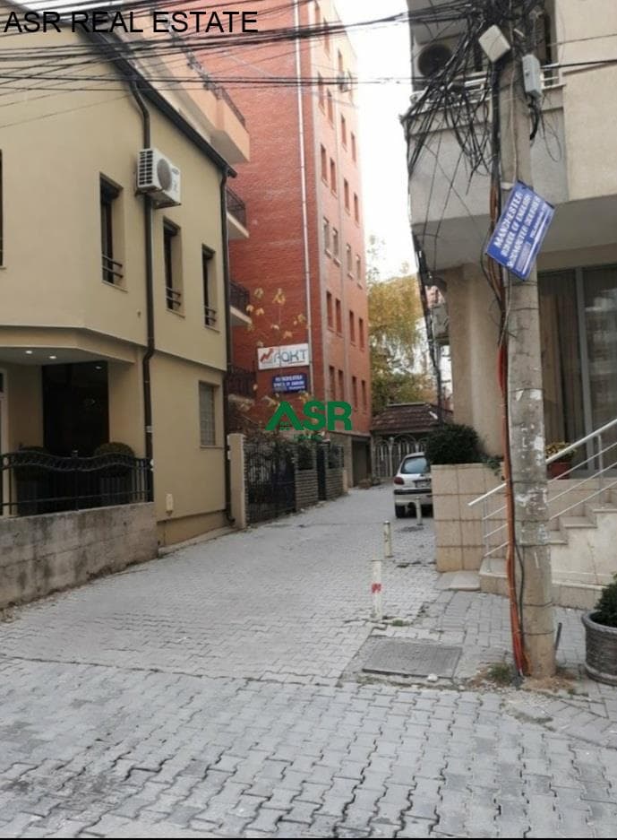 Ofrohet banesa me qira në lagjen qender 2
