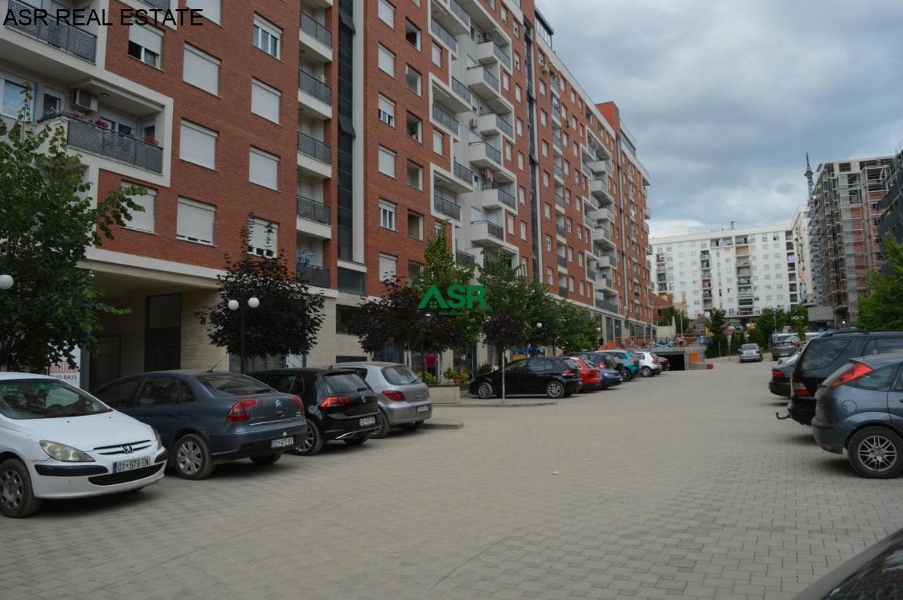 Banesë 54.4m2 me qira në rrugen Muharrem Fejza kompleksi Blini 3