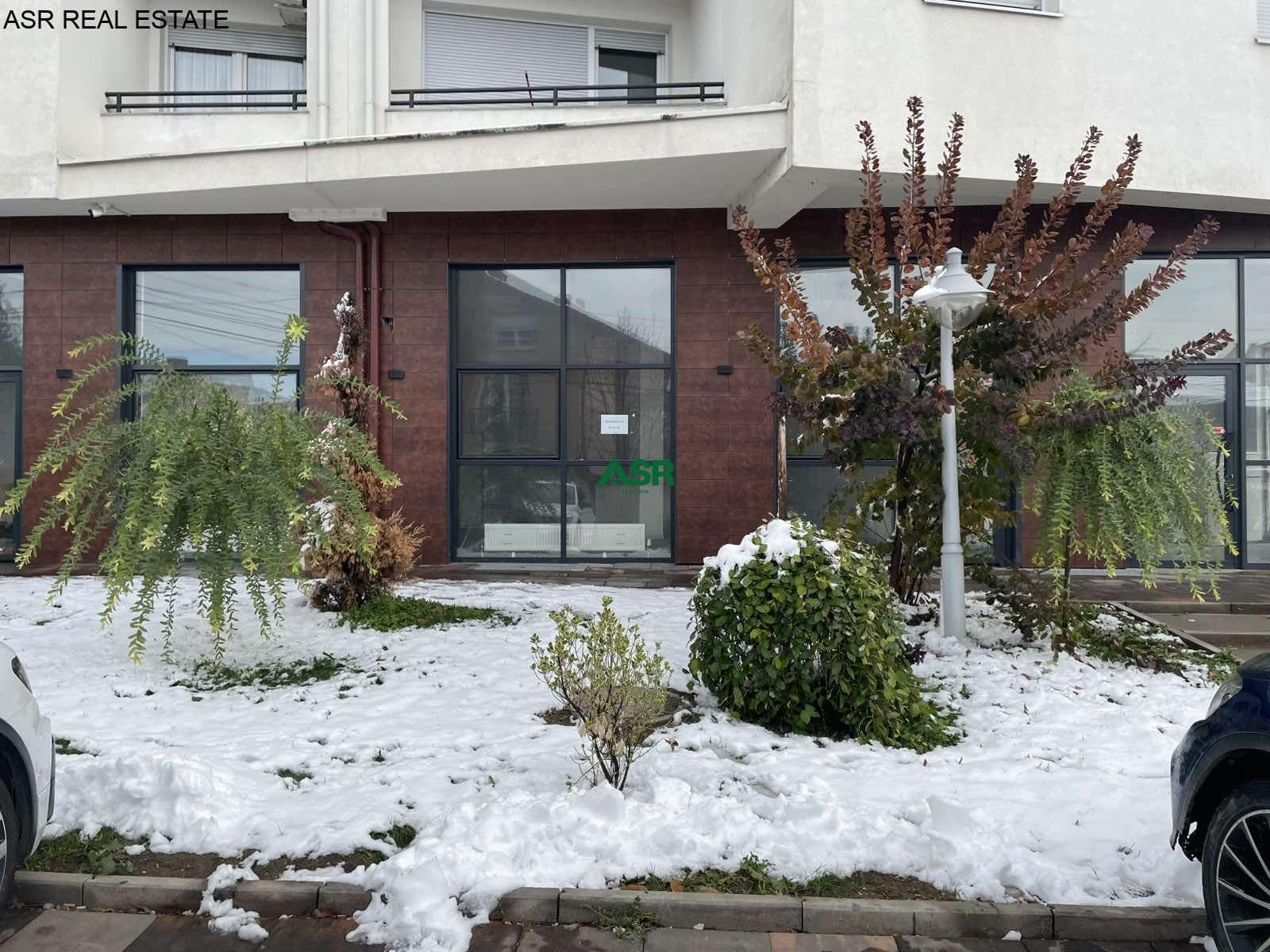 Lokal 90 m2 me qira në lagjen Emshir 2