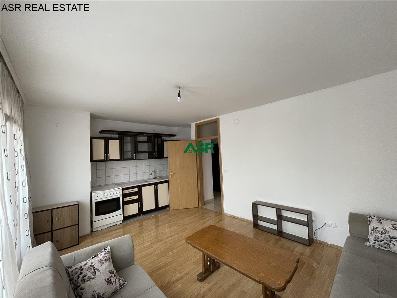Banesë 55m2 me qira në Tophane