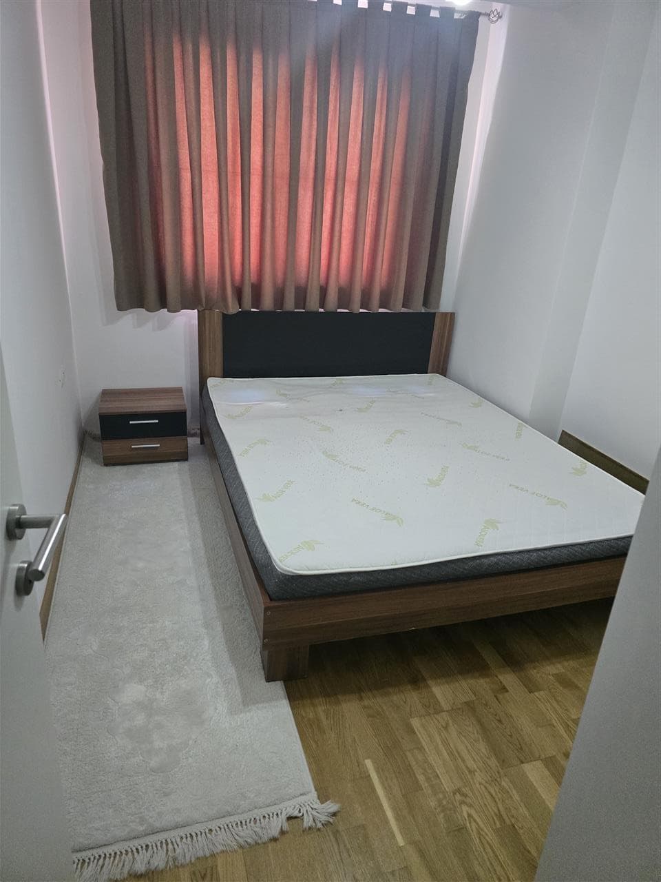 Banesë 70m2 me qira në lagjen Emshir