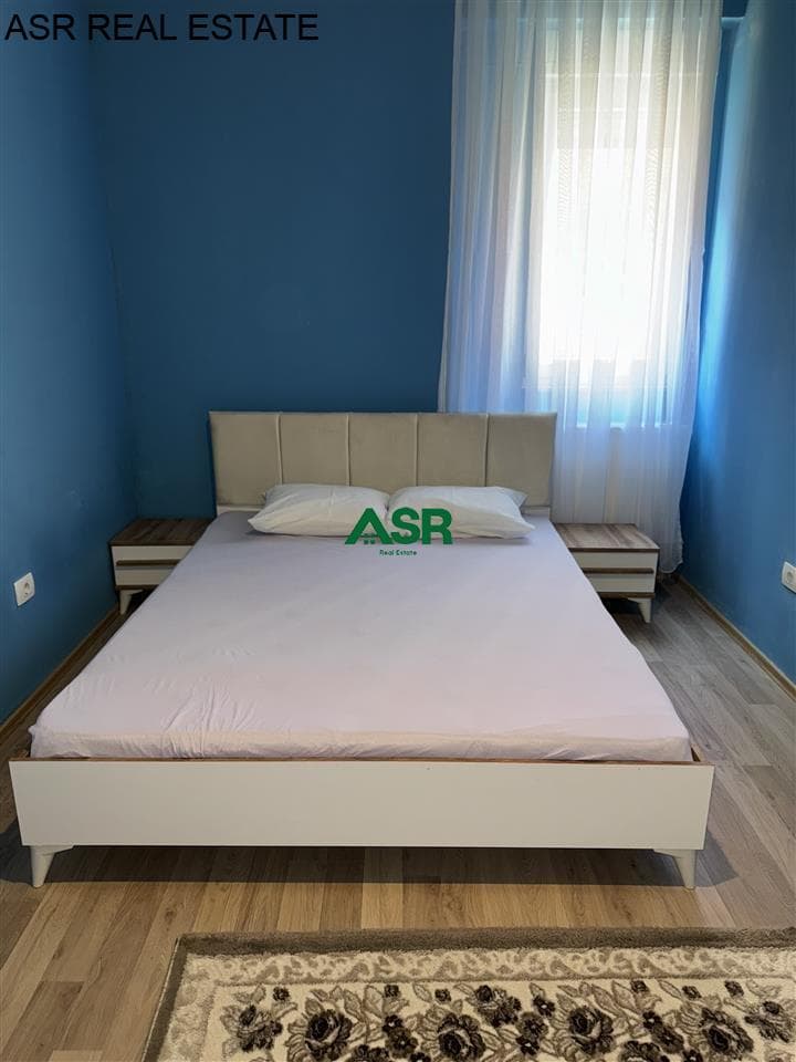 Ofrohet banesa me qira në rrugen “Muharrem Fejza” 4