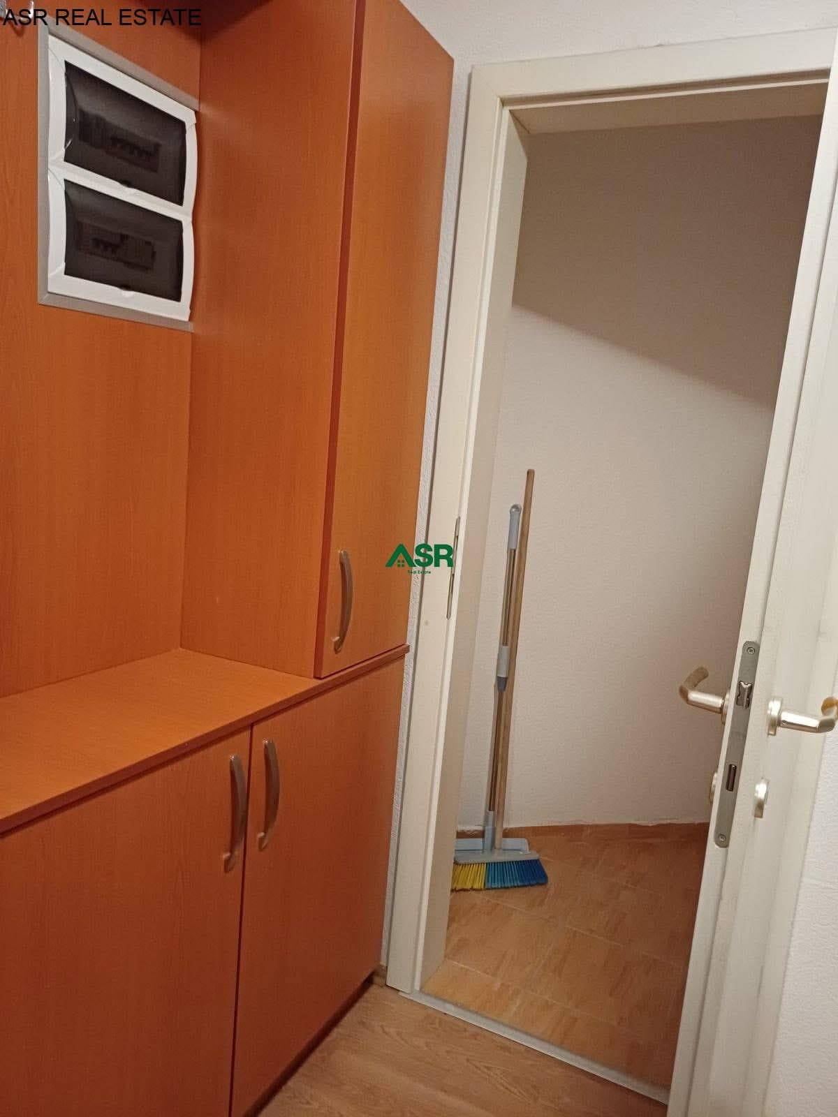 Ofrohet banesa me qira në lagjen Mati 1, 4