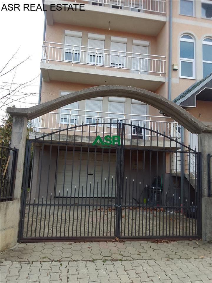Lëshohet shtepia me qira në lagjën Emshir 3