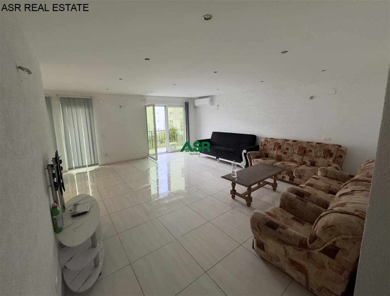 Banesë 132m2 me qira në Rrugen Ndue Perlleshi