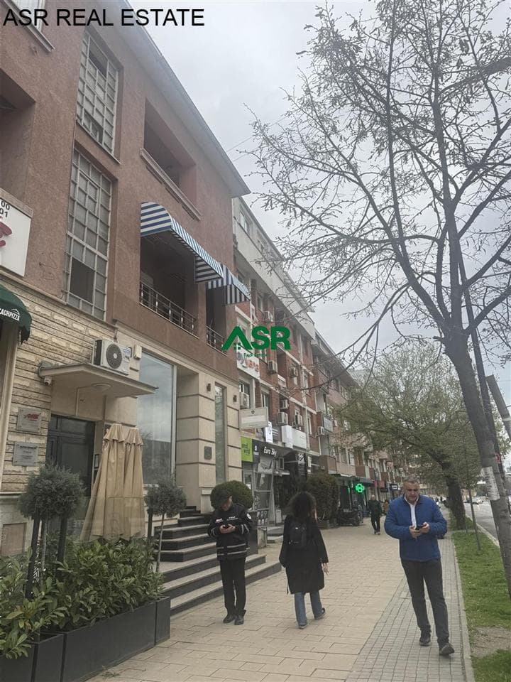 Zyre me qira në Qender rr.Luan Haradinaj 2