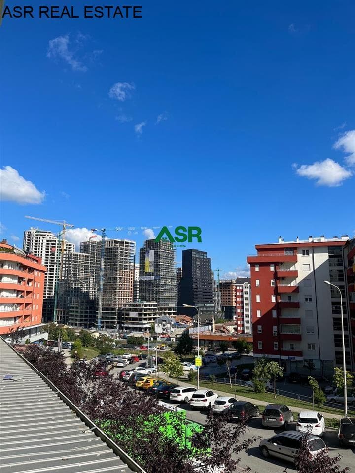 Lëshohet banesa me qira në lagjen Arberia 4