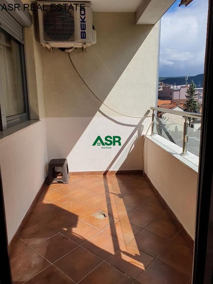 Lëshohet banesa me qira në lagjën 4 Llullat