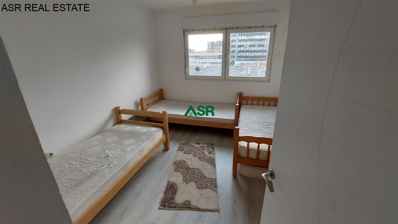 Lëshohet banesa me qira në lagjën Ulpiana tek Lesna 2