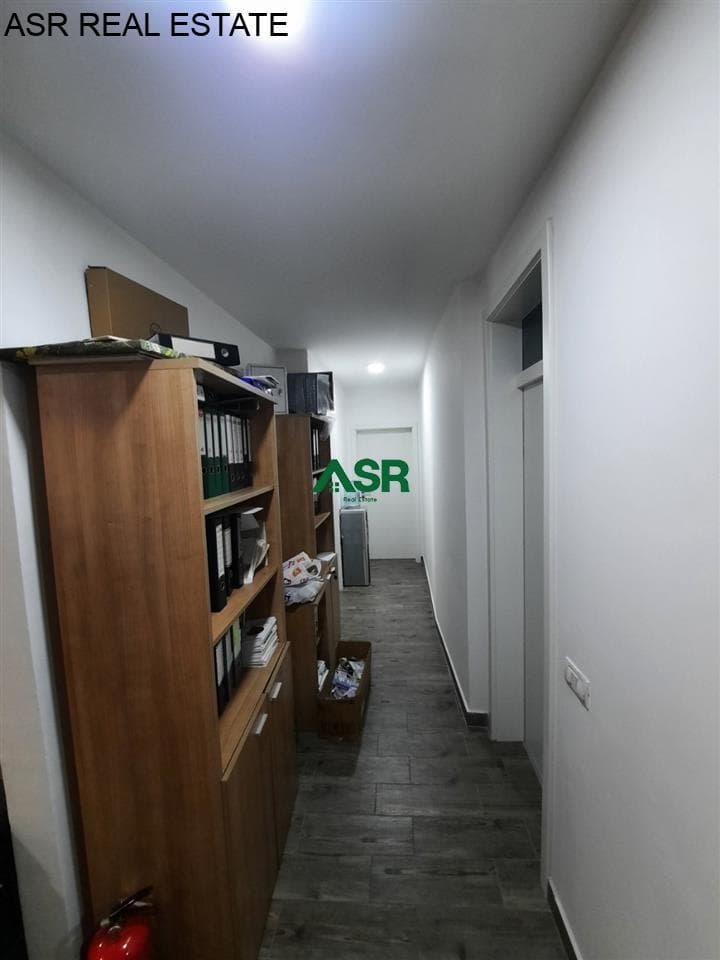 Lëshohet banesa me qira per zyre në lagjën Tophane 3