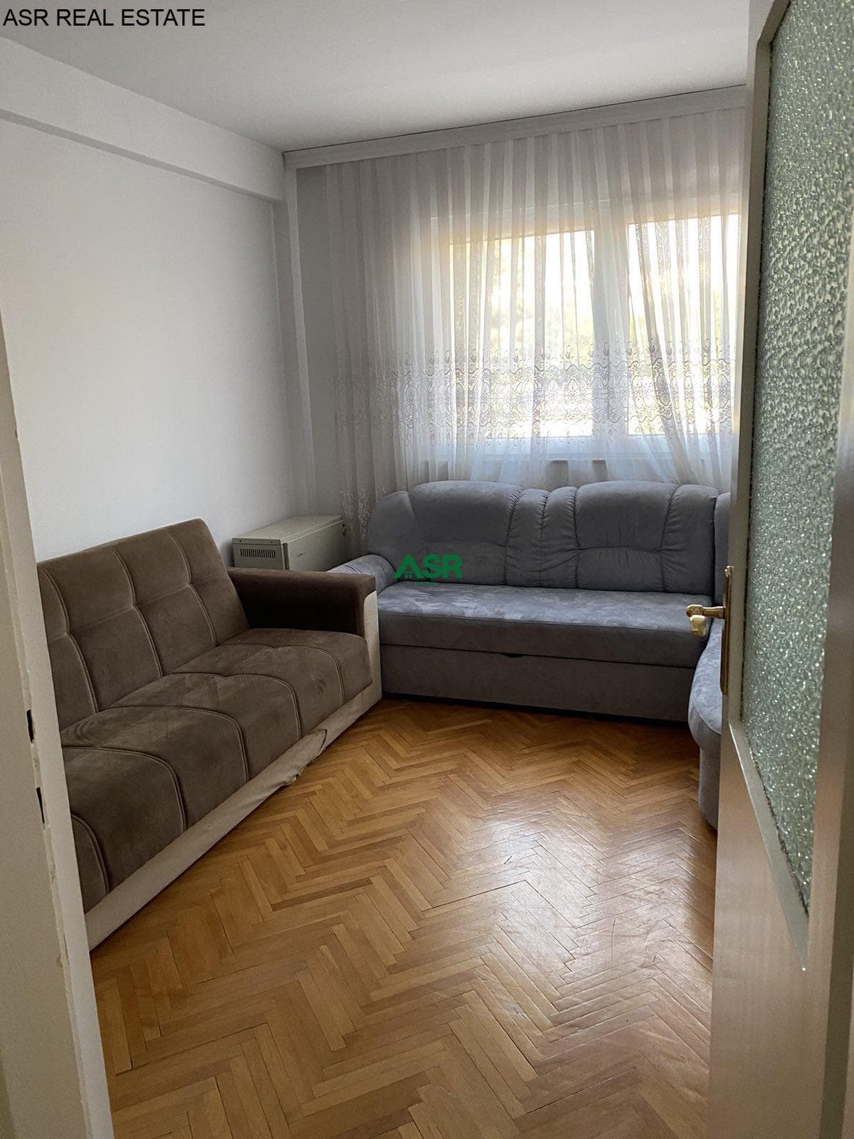 Lëshohet banesa me qira në lagjën ulpiana 3