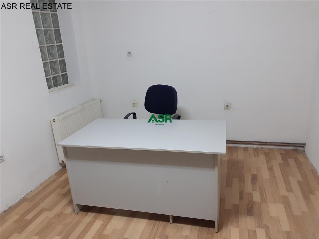 Lokal/ zyre 45 m2 me qira në lagjen Qafa