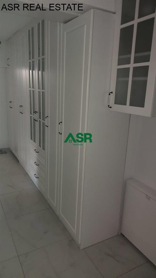 Banesë 115m2 neto dhe 100m2 oborr dhe podrum me qira në Dardani 4