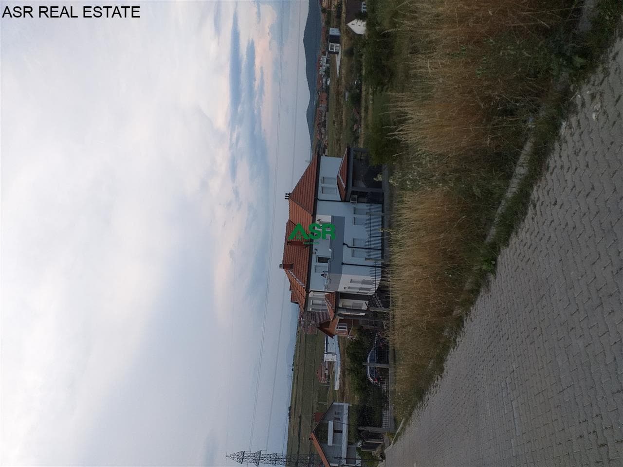 Lëshohet kati i shtepise me qira ne lagjen Kodra e Trimave 4