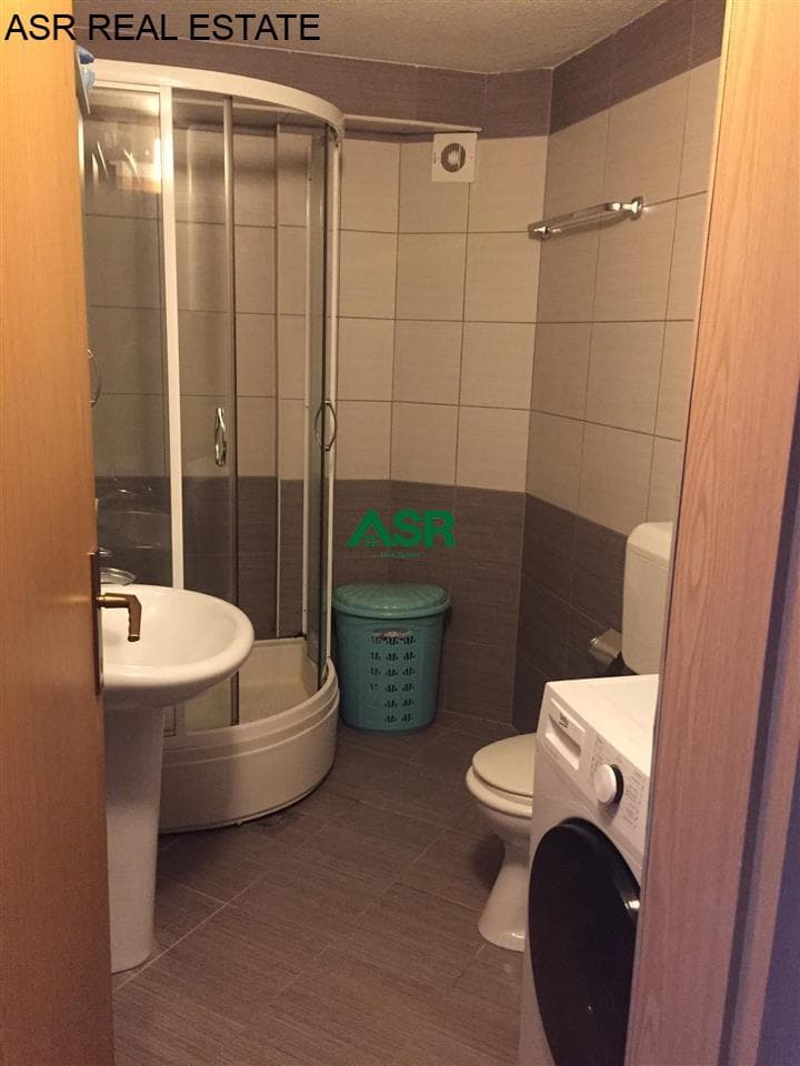 Ofrohet banesa me qira në lagjen e Muhaxhereve, 2