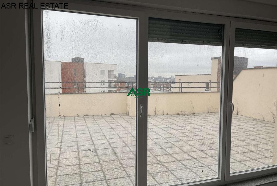 Shitet banesa e tipit Duplex në lagjën rruga B 4