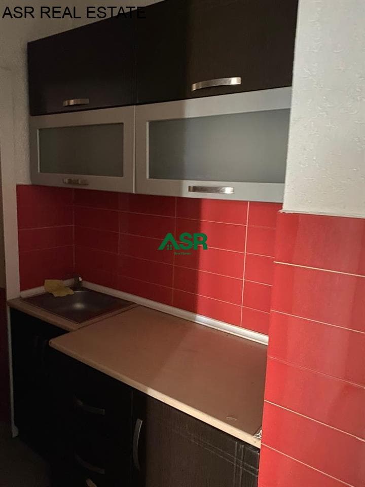 Lëshohet lokali me qira në lagjën Aktash 4
