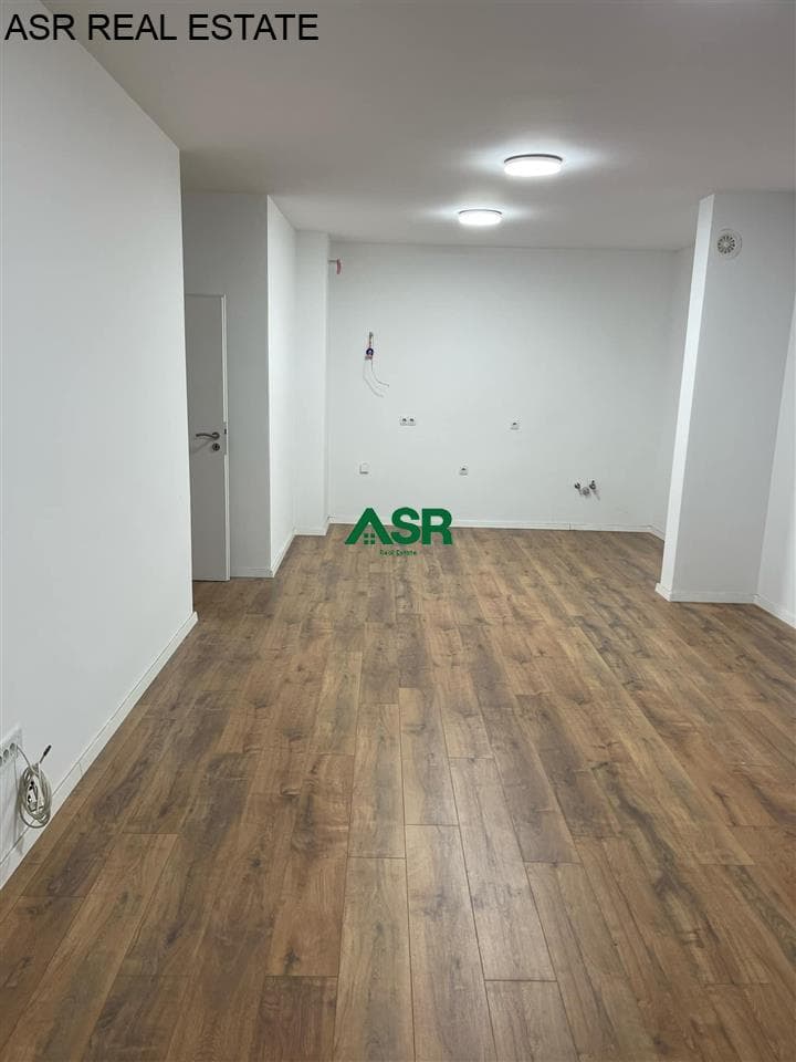 Banesë 79m2 me qira në rrugen C