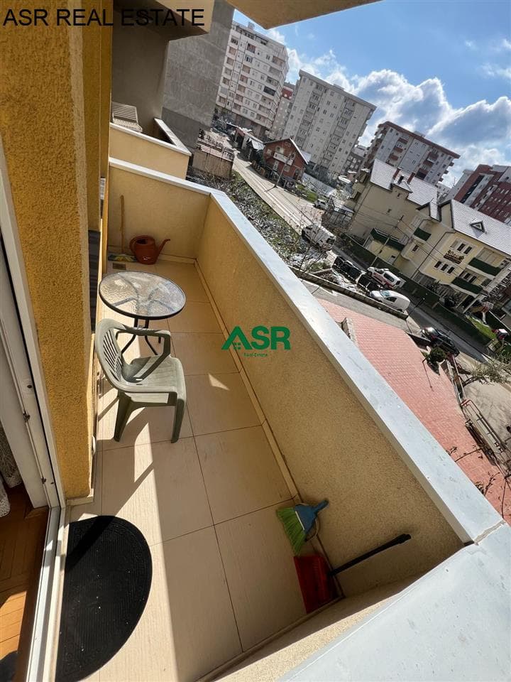 Banesë 89m2 me qira në rr.Muharrem Fejza