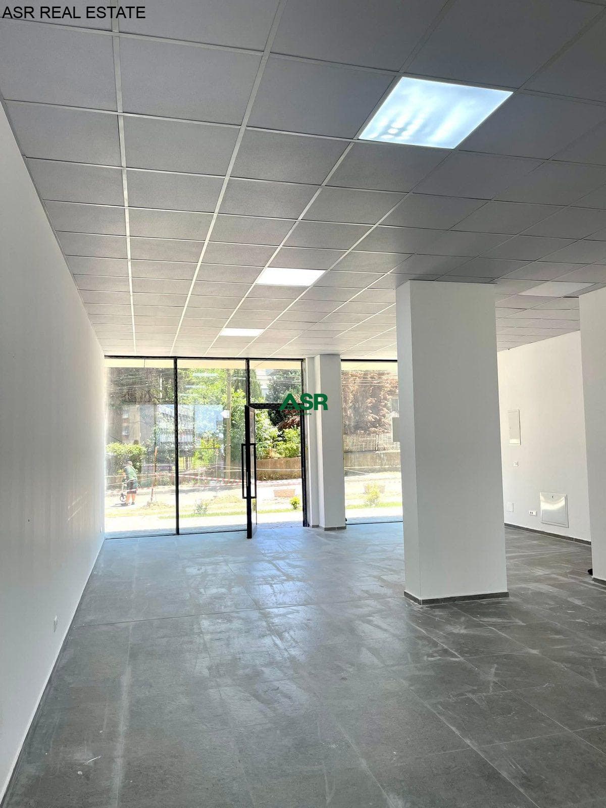 Lokal 90m2 me qira në Aktash 2