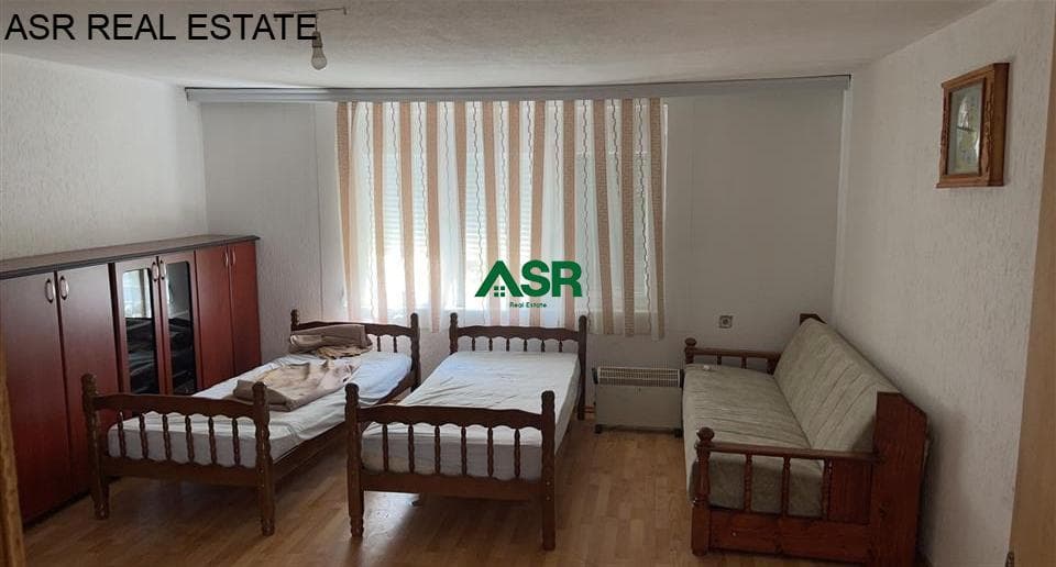 Lëshohet shtepia me qira në lagjën Emshir 2