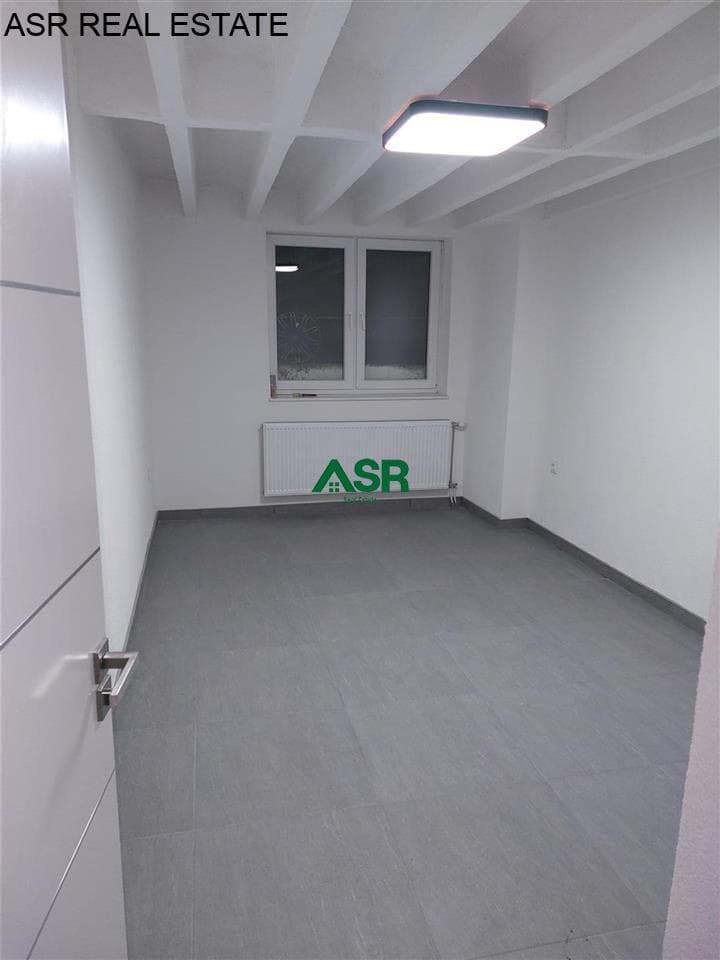 Lëshohet banesa me qira në lagjën Qender, rr. Rexhep Luci