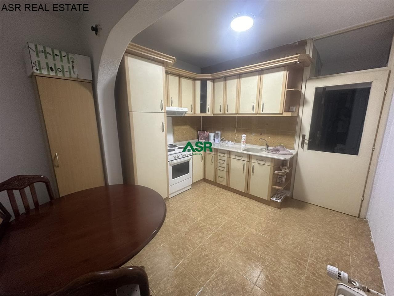 Banesë 50m2 me qira në lagjen Bregu i diellit 3