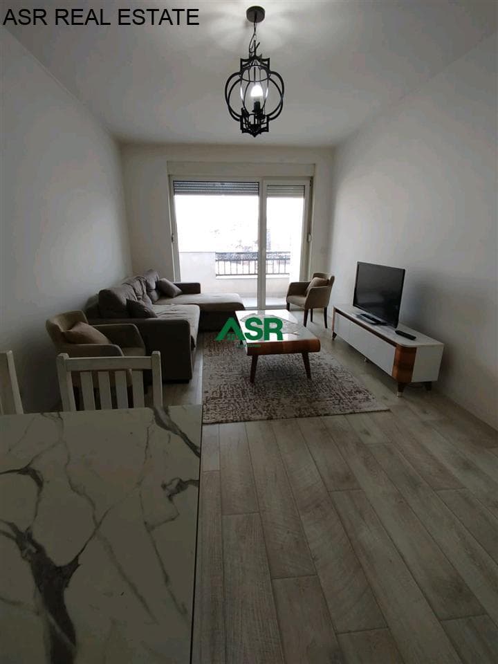 Banesë 62m2 me qira në rr.Muharrem Fejza