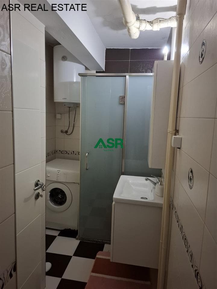 Ofrohet banesa me qira në lagjen qafa, 3