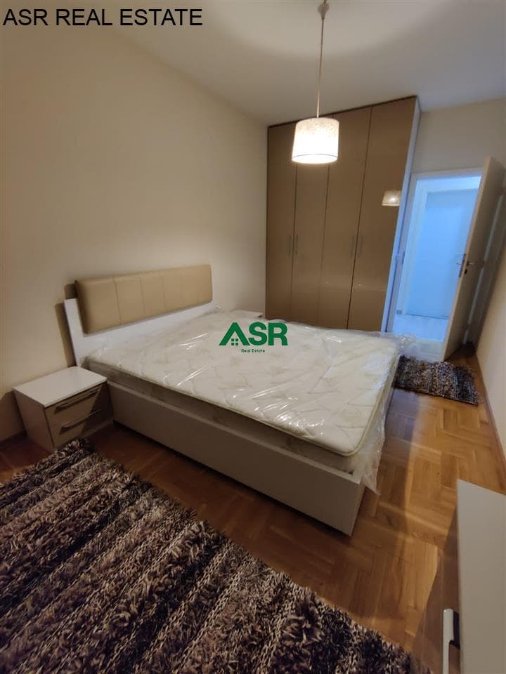 Lëshohet banesa me qira në lagjën Tophane 2