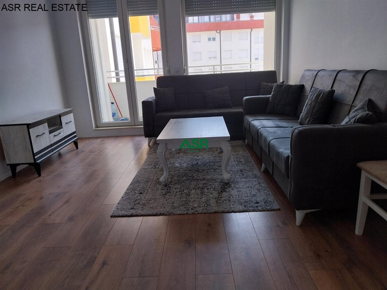 Banesë 63m2 me qira në rr.C