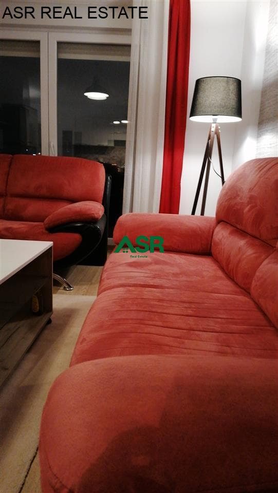 Shitet Banesa Në Lagjen Kalabria (Emshir) 4