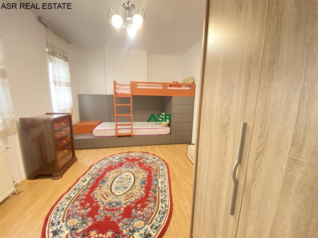 Banesë 120m2 me qira në Lakrishte 2