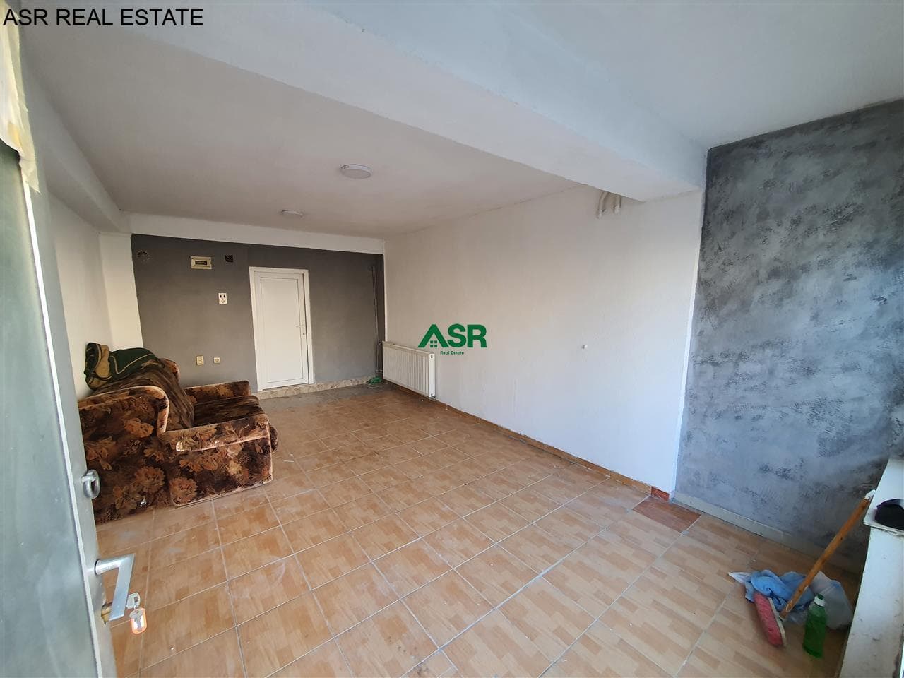 Lëshohet lokali me qira në lagjën Bregu i diellit