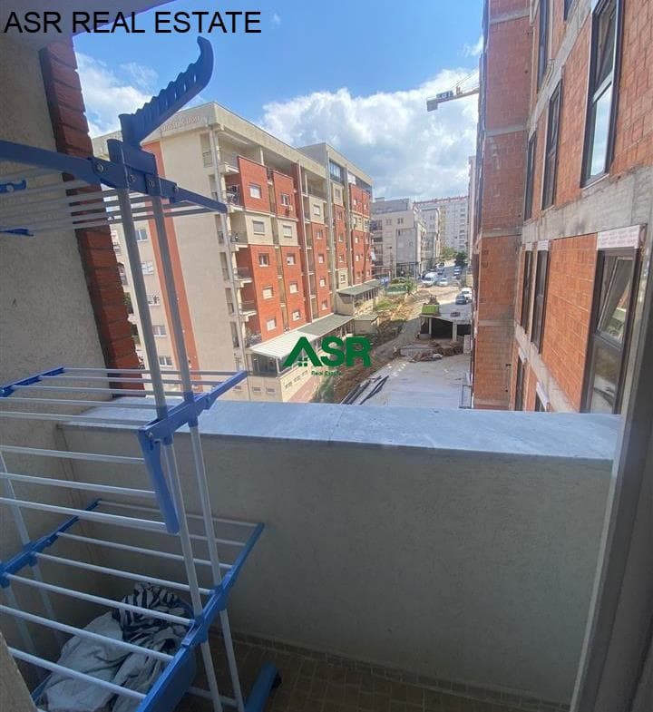 Shitet banesa ne rrugen C 2