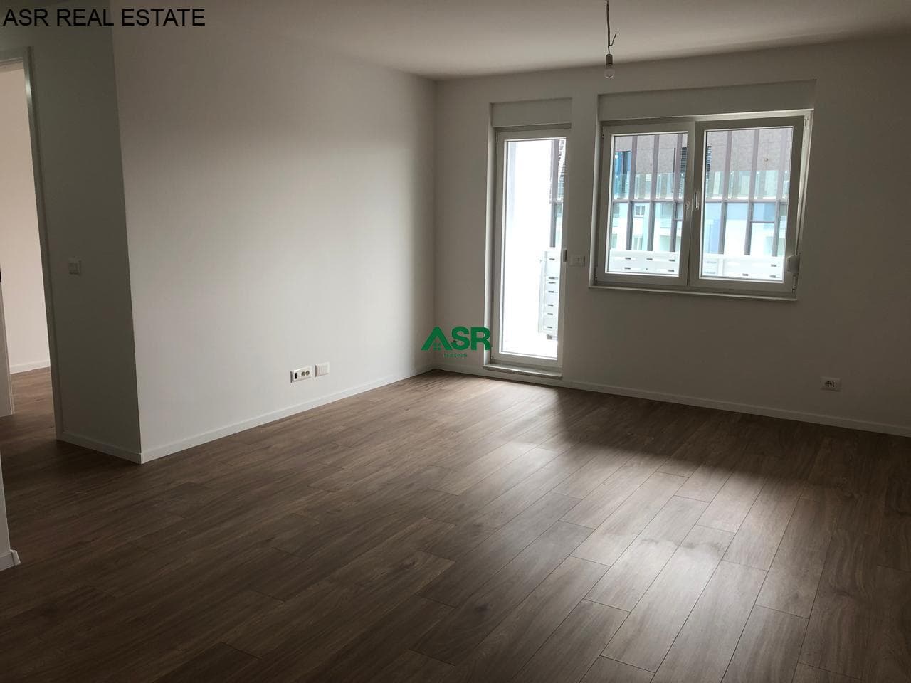 Ofrohet banesa me qira me sipërfaqe 81.5m2, ne rr.C tek DP Partners,