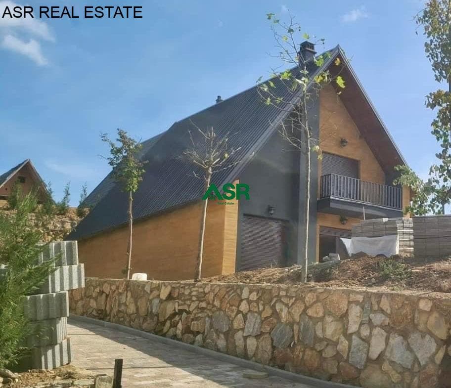 Ofrohen per #shitje dy Villa ne Novobërde “Artane”