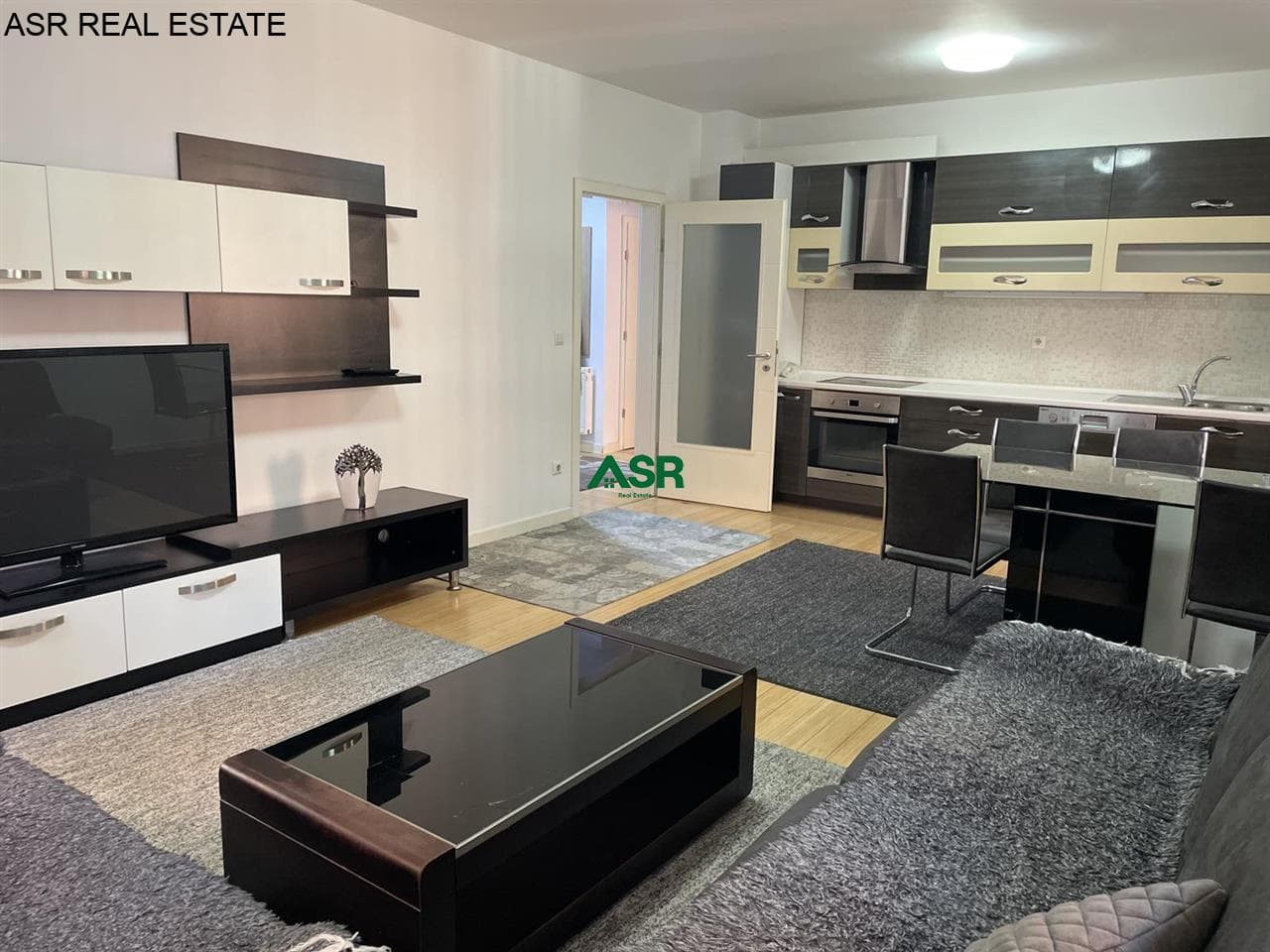 Banesë 90m2 me qira në rr.B